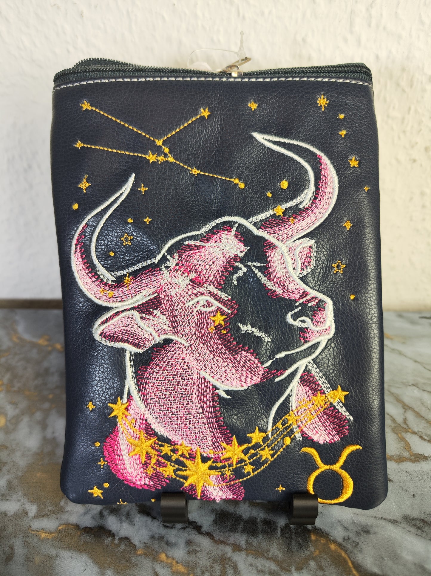 Stier Sternzeichen - EBook-Reader-Tasche