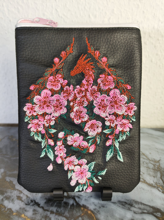 Blütendrache - EBook-Reader-Taschen