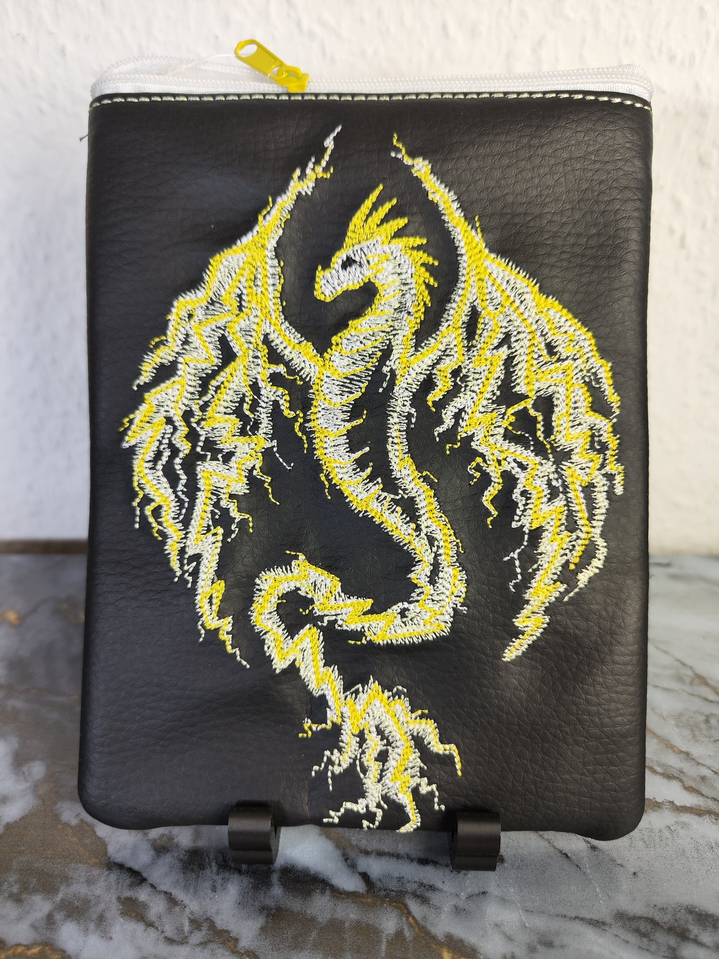 Blitzdrache - EBook-Reader-Tasche